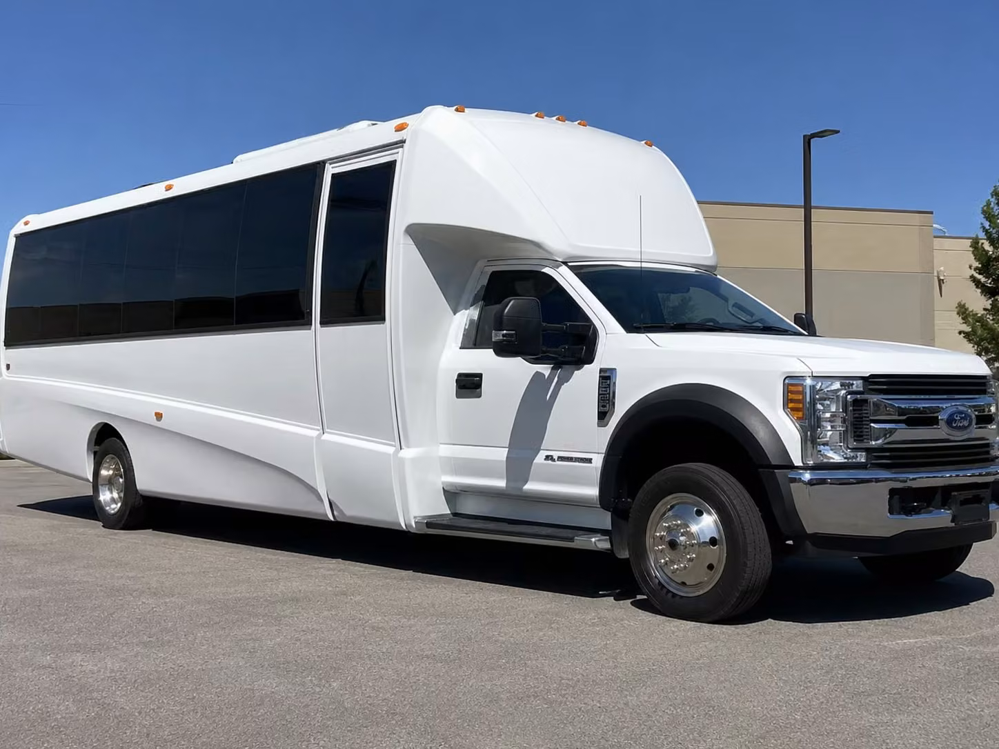 18 passenger minibus