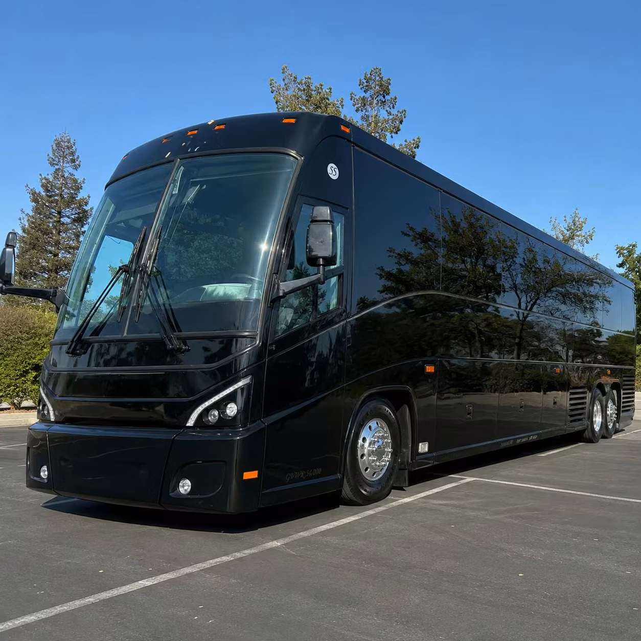newark groups heading to new york city philadelphia and beyond rely on charter buses for long distance travel