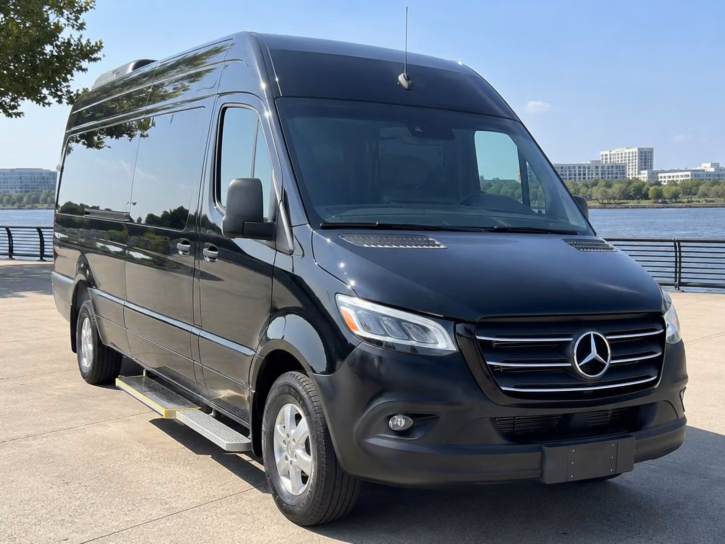 newark sprinter limo rental